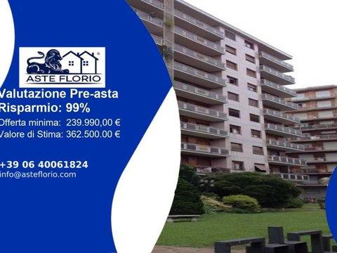 Quadrilocale in Via Garessio, 24, Nizza Millefonti, Torino