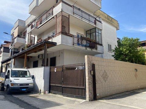 Appartamento in Via Tolomeo, 116, Zona Marchesella-Innamorati, Giugliano in Campania
