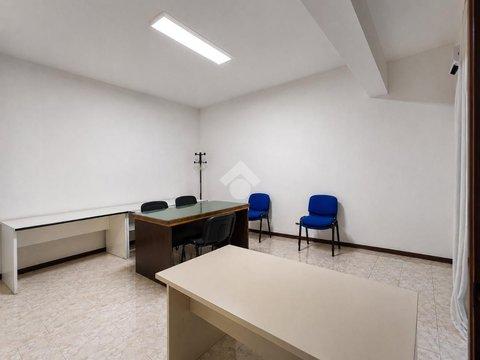 Quadrilocale in Via Ettore Celi, 7, Centro - Porto, Milazzo