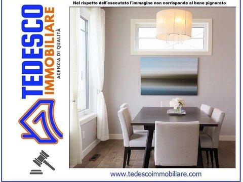 Appartamento in Via Filomarini, s.n.c, Centro Città - Centro Storico, Acerra