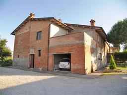 Casa indipendente a Centro, Torrita di Siena
