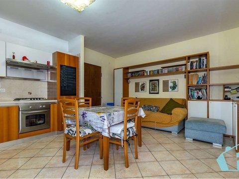 Trilocale in Via Aldo Camporese, 30, Pertini-Porto di Cavergnago, Mestre