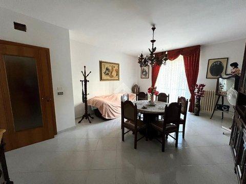 Quadrilocale in Via Capri s.n.c, Viale Martiri - Via Matera - Via Selva, Altamura