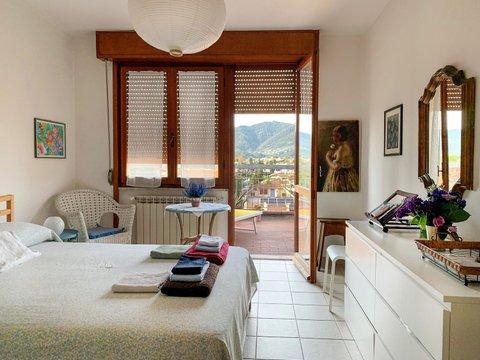 Camera in Via Bassagrande, 79, Marina di Carrara, Carrara