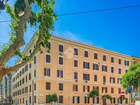 Trilocale in Via Giuseppe Avezzana, 1, Mazzini - Lungotevere, Roma