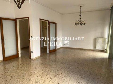 Appartamento in Via Girolamo Savonarola s.n.c, Centro, Pontedera