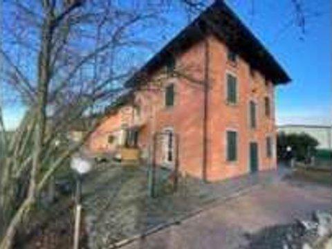 Casa indipendente in Via Villana, 2, Roncocesi-Cavazzoli, Reggio Emilia