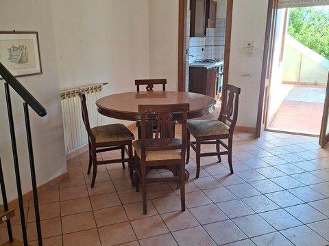 Casa indipendente in Via degli Alpini, 20, Avezzano