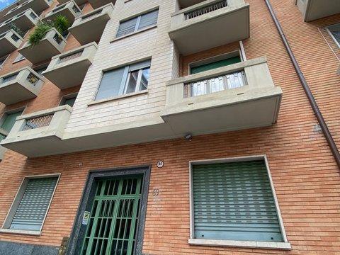 Trilocale in Via Saluzzo, 69, San Salvario, Torino