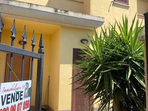 Villetta a schiera in vicolo Batteria Siacci, s.n.c, Falasche, Anzio