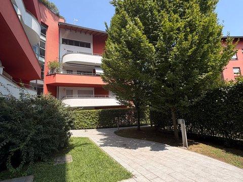 Trilocale in Via Privata dei Frassini, 1, La Flora-Parco Alto Milanese, Legnano