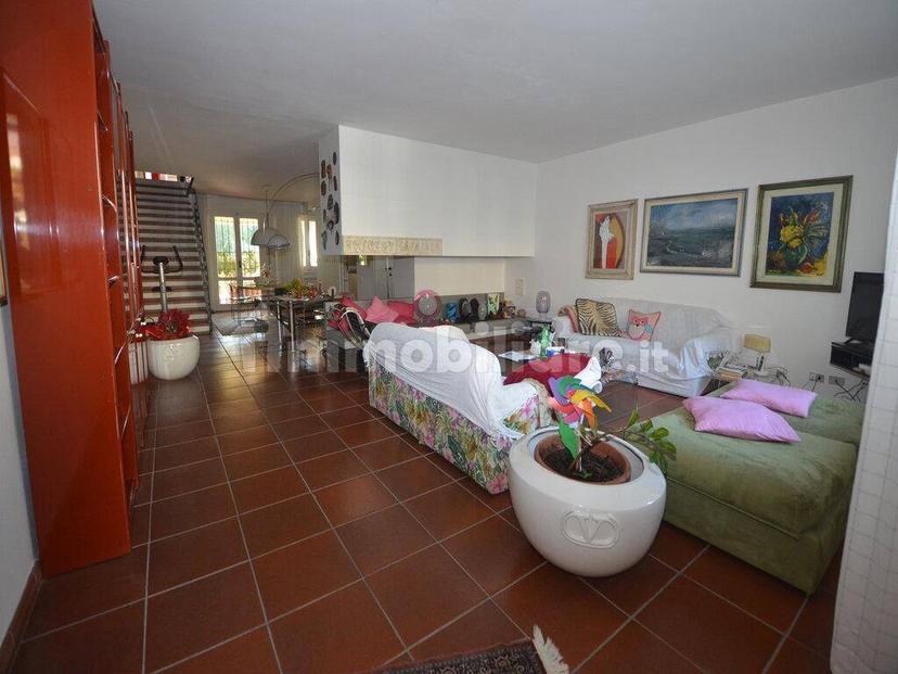 Villa unifamiliare via Trilussa 41, Centro, Calenzano