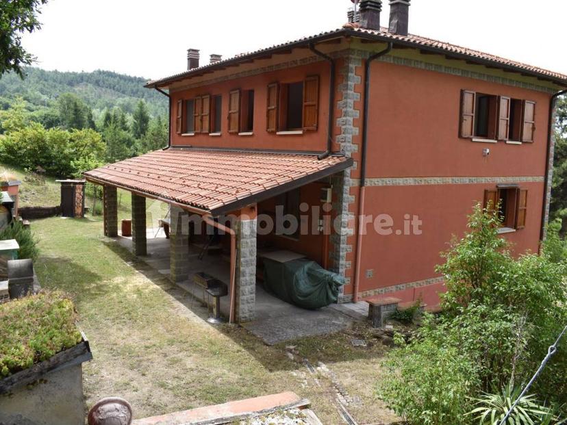 Villa bifamiliare, buono stato, 270 m², Monzuno