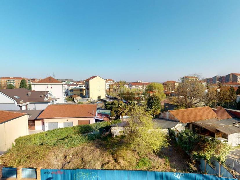 Appartamento via Roma 18, Centro, Trofarello