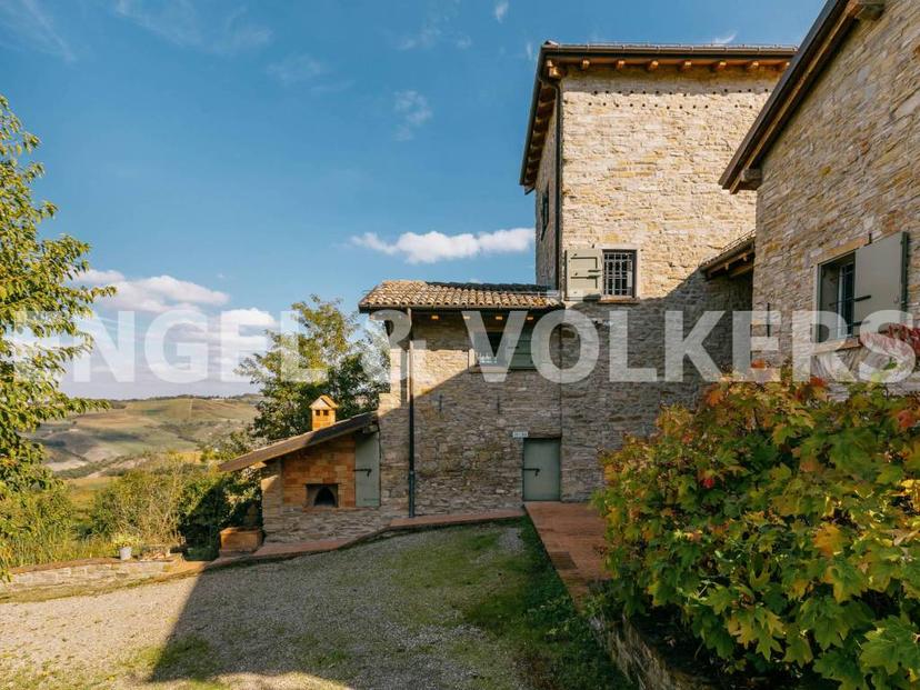 Villa unifamiliare via Gavignano, Monte San Pietro