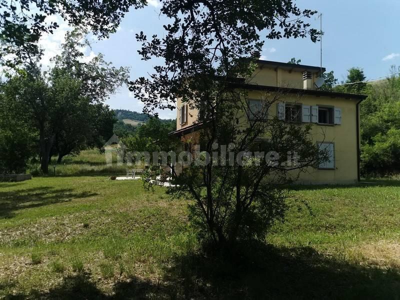 Villa plurifamiliare via Montecerere, Castel San Pietro Terme