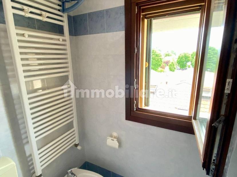 Bilocale viale Martiri della Liberazione 5, Centro, Molinella