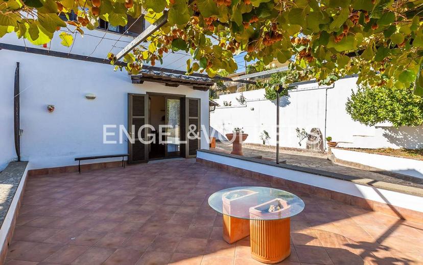 Villa unifamiliare via Flaminia 3570, Trullo, Morlupo — foto 12 di 25