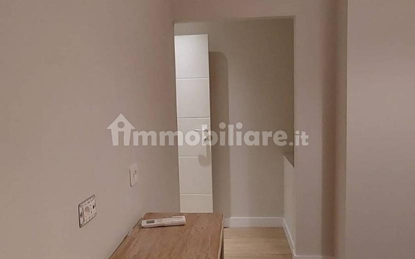 Stanza singola via del Ponte di Mezzo, Firenze — foto 3 di 33