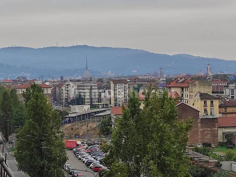 Bilocale via Stradella, 68, Borgo Vittoria, Torino