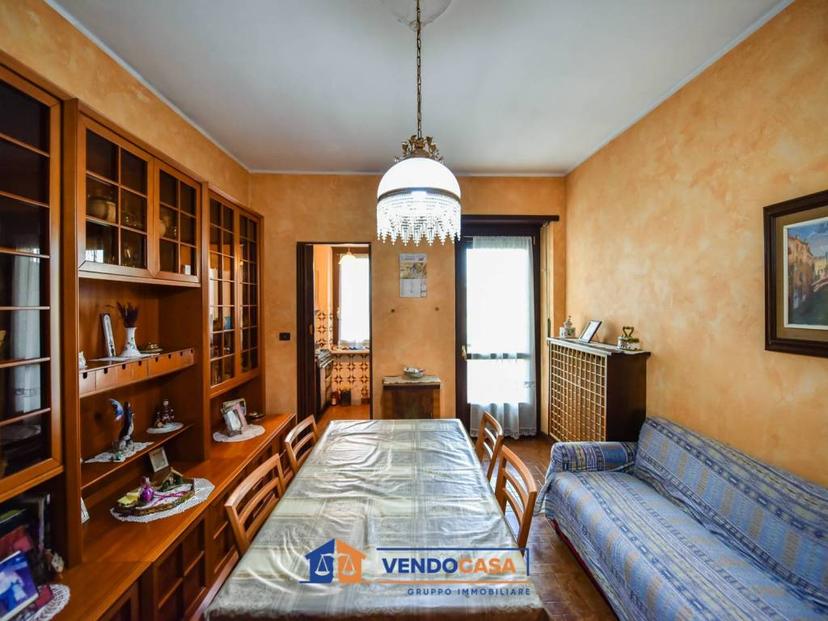 Trilocale via Milano 73, Settimo Torinese