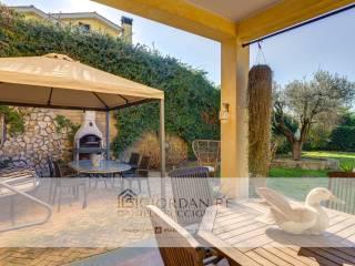 Villa unifamiliare via Codette, Riano