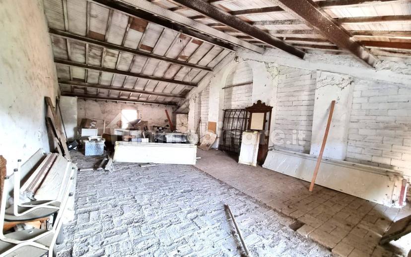 Loft via Camillo Benso di Cavour, Centro, Caprarola — foto 27 di 34