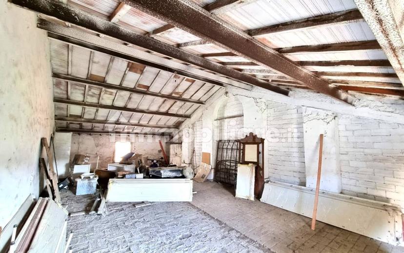 Loft via Camillo Benso di Cavour, Centro, Caprarola — foto 14 di 34