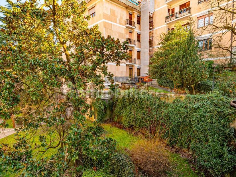 Quadrilocale via Giuseppe Biamonti 15, Gran Madre - Crimea, Torino