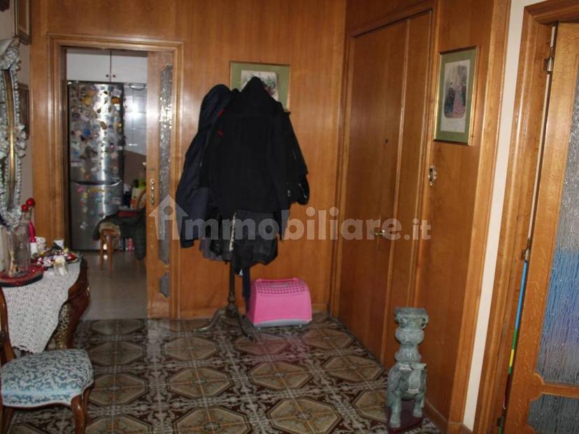 Appartamento via Quattro Orologi 19, Centro, Ercolano
