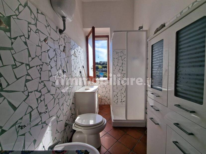 Trilocale via Chiaiolella 127, Procida