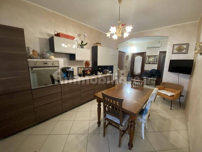 Trilocale via Giovanni Giolitti 18, Centro, Grugliasco