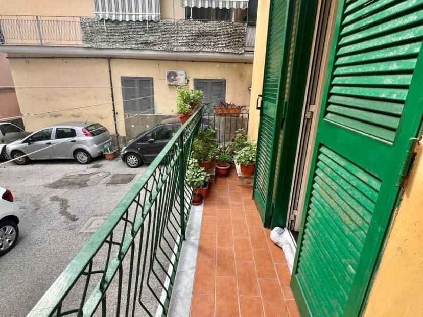 Trilocale IV traversa via Barletta, Lungomare, Pozzuoli