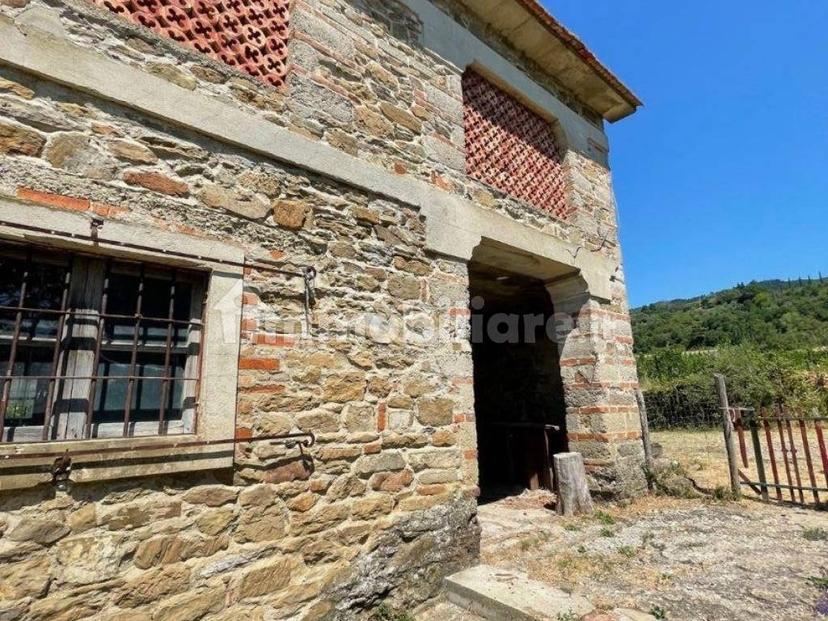 Casa colonica via del Palagio in Colognole, Pontassieve