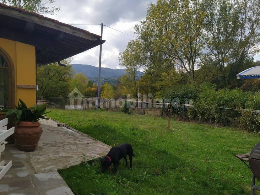 Casa colonica via di Cetina 5, Ciliegi, Reggello
