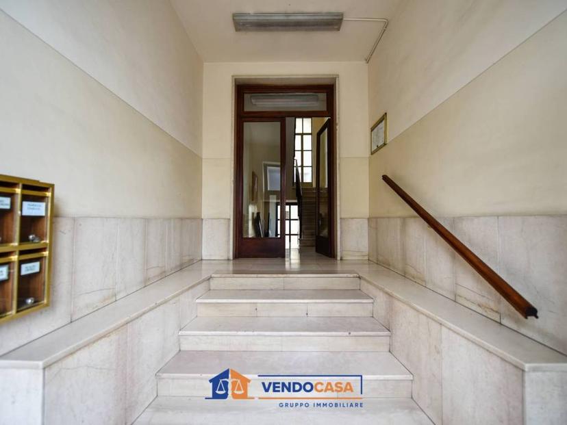Trilocale via Avvocato Ferrero 43, Centro, Carmagnola