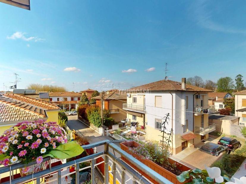 Trilocale via Ugo Foscolo 56, Bevilacqua, Crevalcore