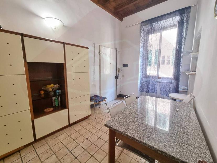 Quadrilocale via di Mezzo, Sant'Ambrogio, Firenze