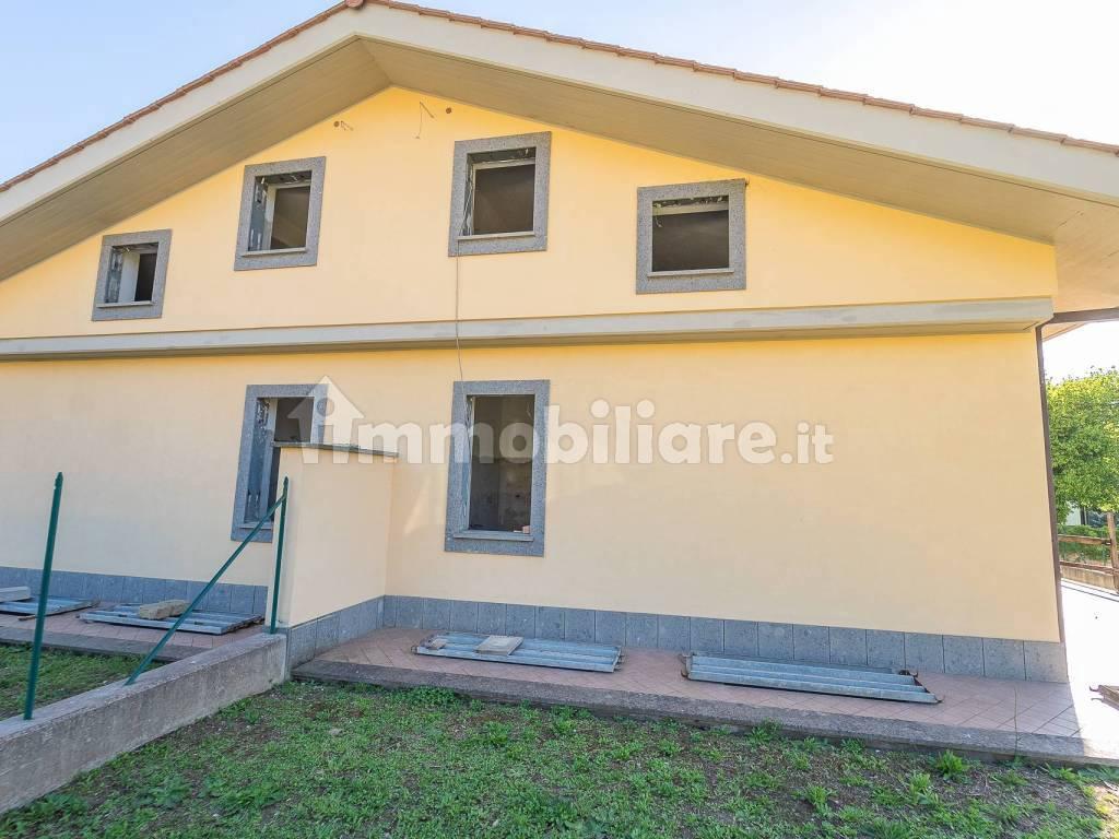 Villa bifamiliare via delle Ortensie, Centro, Rocca di Papa