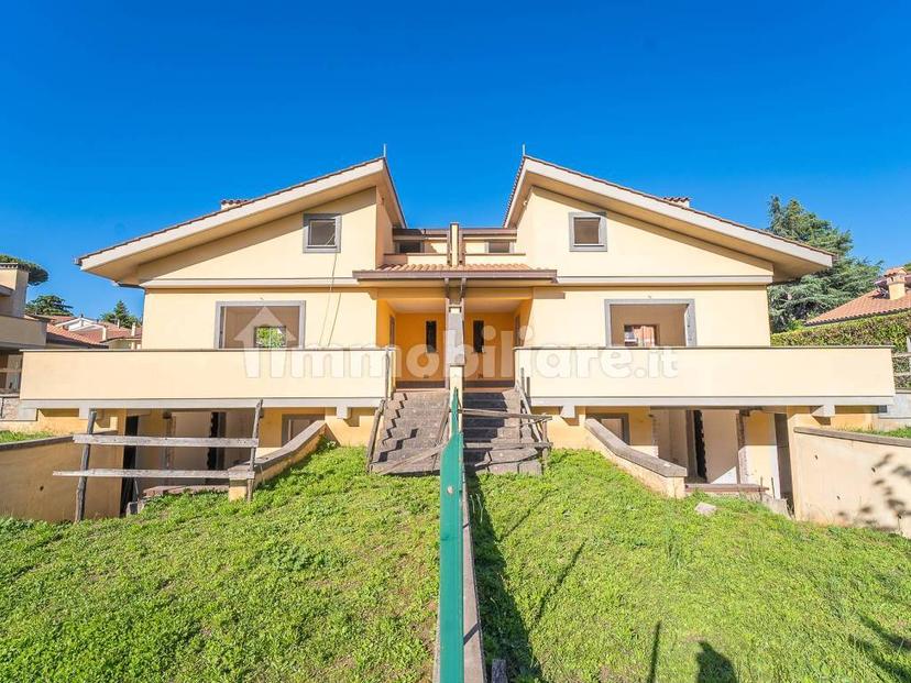 Villa bifamiliare via delle Ortensie, Centro, Rocca di Papa — foto 16 di 37