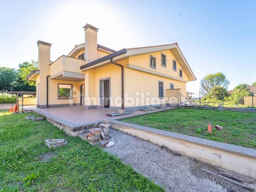 Villa bifamiliare via delle Ortensie, Centro, Rocca di Papa — foto 15 di 37