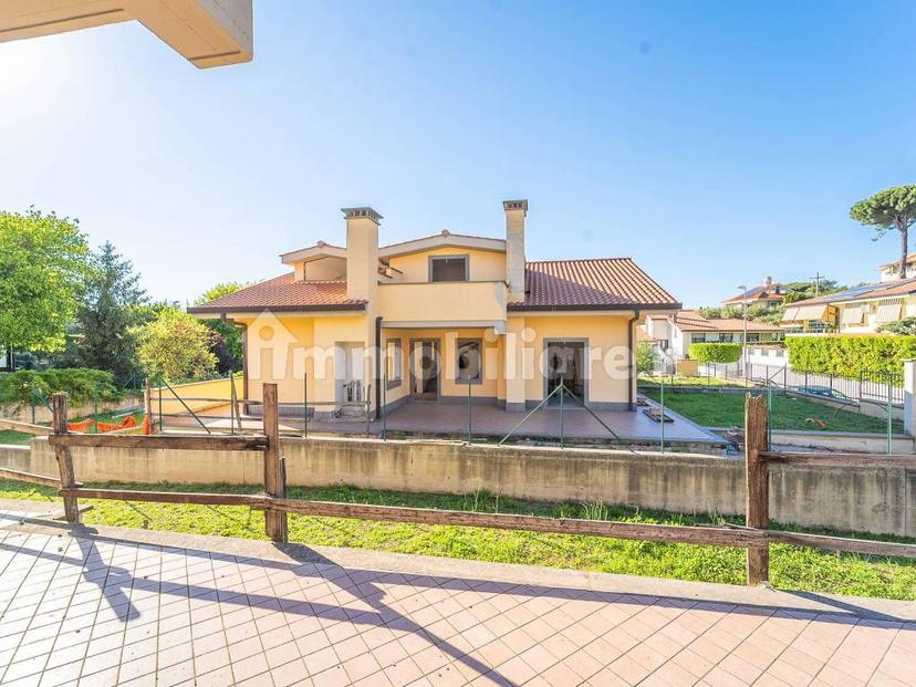 Villa bifamiliare via delle Ortensie, Centro, Rocca di Papa — foto 31 di 37
