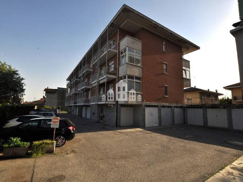 Trilocale via Don Severino Bertola 26, Centro, Castellamonte