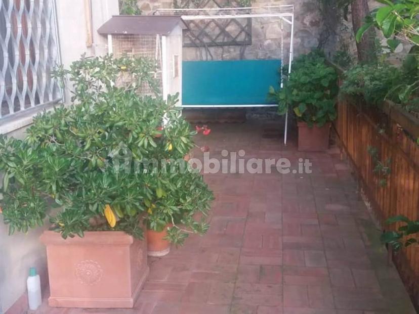 Appartamento buono stato, su più livelli, Settignano, Firenze