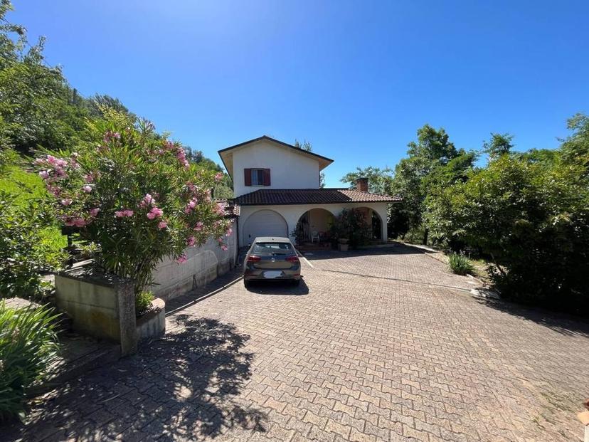 Villa unifamiliare Località Serra Carviano, Grizzana Morandi