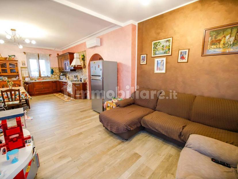 Bilocale via Umberto I 143, Foglizzo