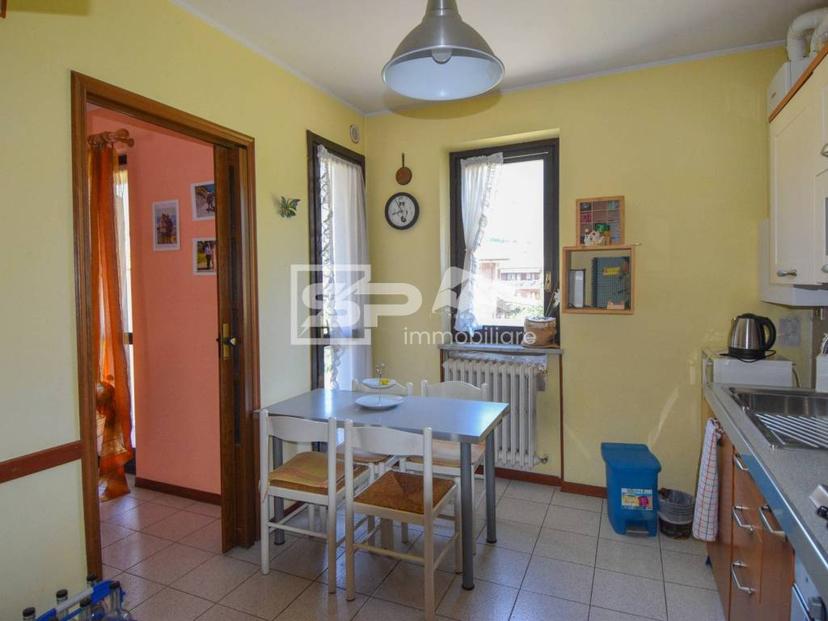 Appartamento via Papa Giovanni XXIII 27, Centro, Condove