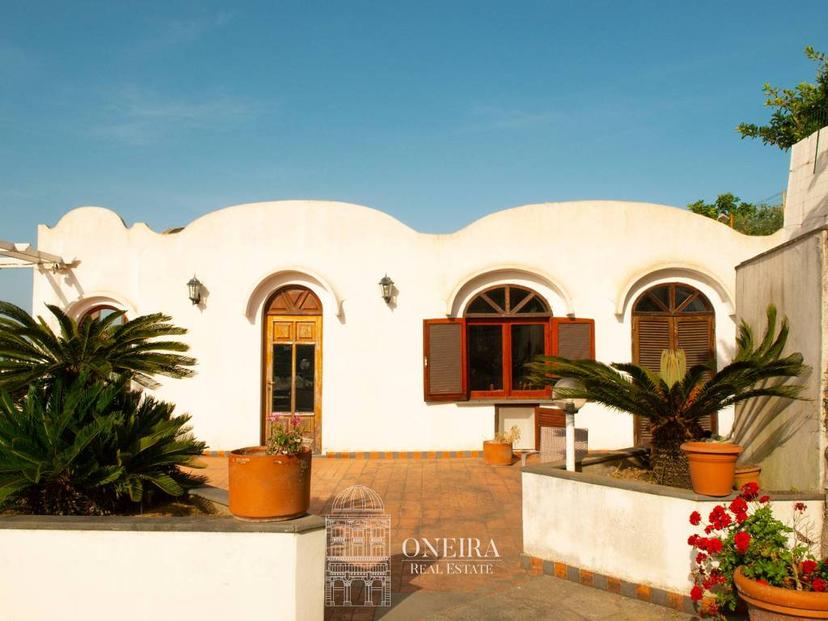 Villa unifamiliare, buono stato, 315 m², Anacapri