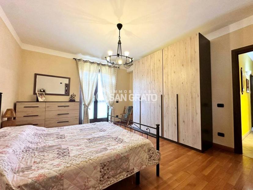 Terratetto unifamiliare 190 m², ottimo stato, Palazzo Canavese