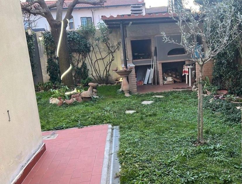 Trilocale ottimo stato, piano terra, San Martino, San Lorenzo, Campi Bisenzio